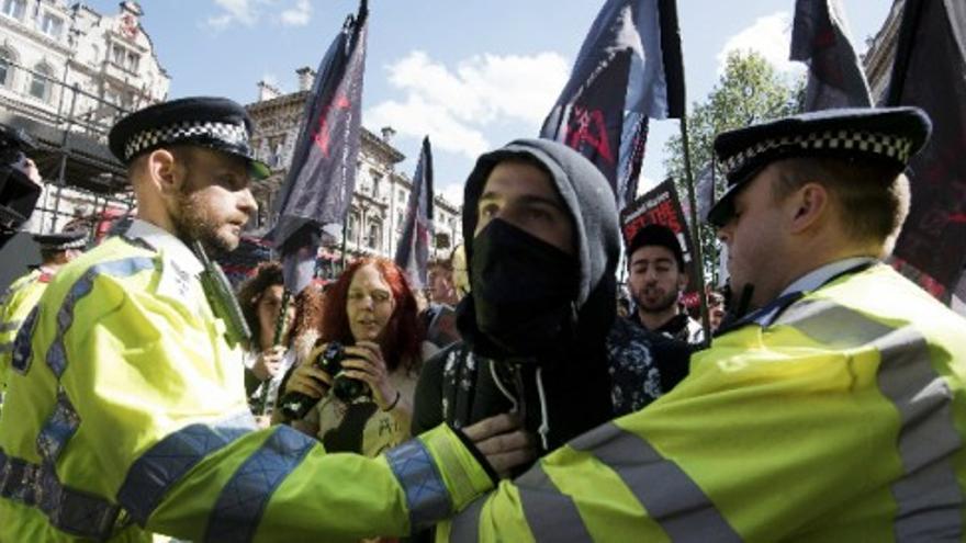 Disturbios en Londres en una protesta en contra de la reelección de Cameron