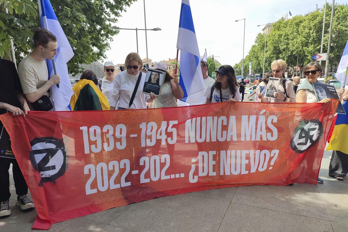 Una manifestación recorre Madrid por las víctimas de la guerra en Ucrania