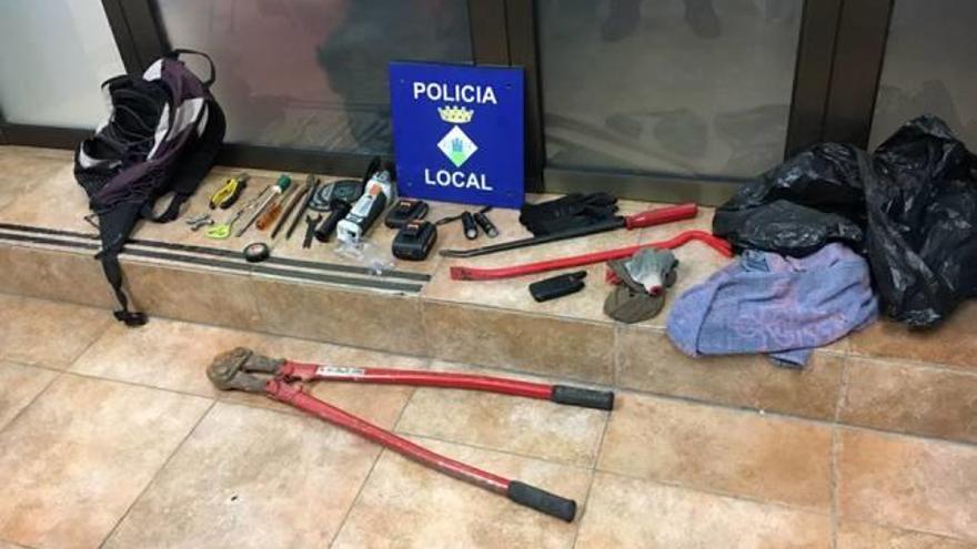 Detenen tres persones a Arbúcies per intentar robar en un bar del nucli urbà