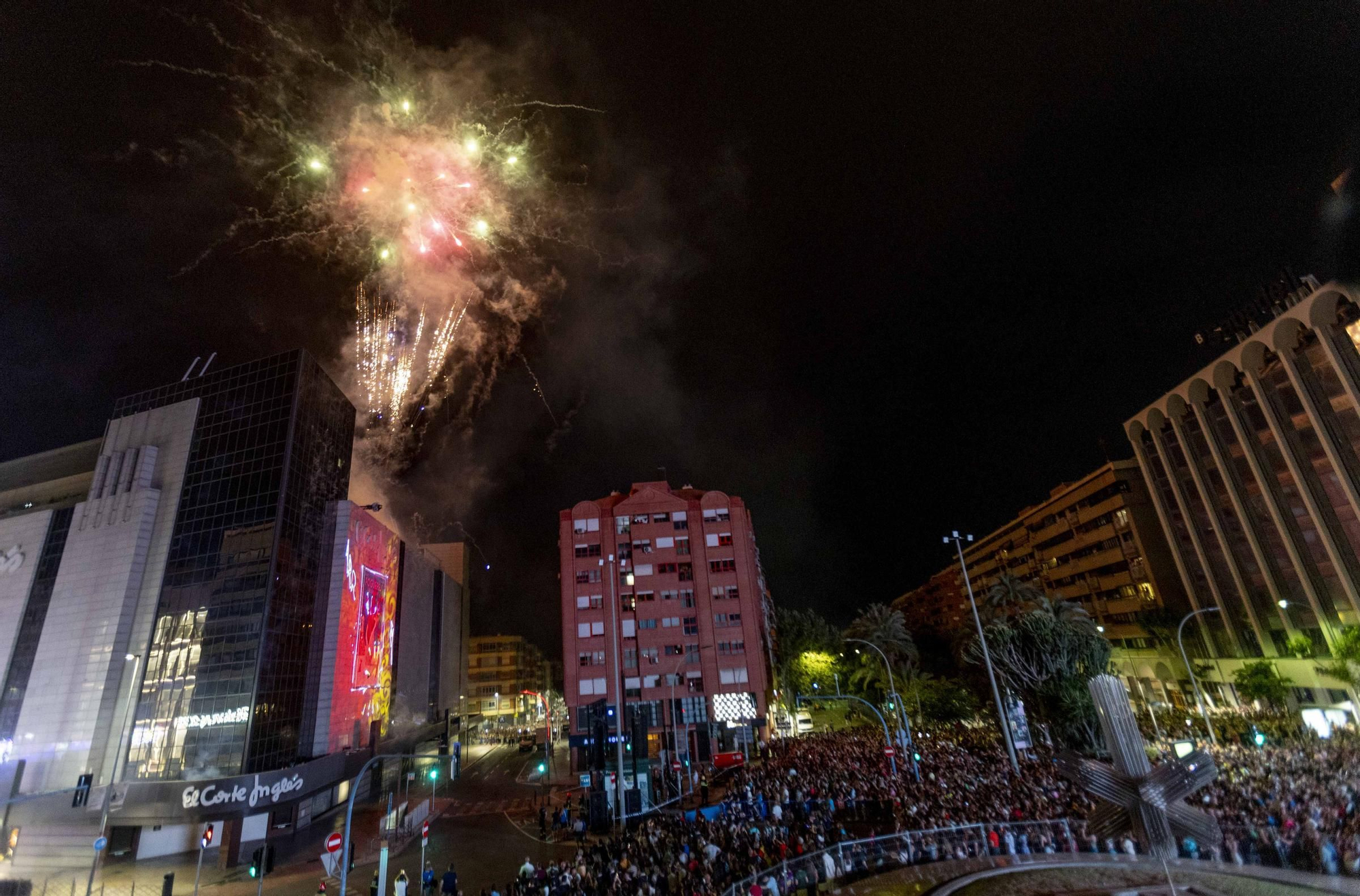 Todas las imágenes de la "Arribada del Foc 2025"
