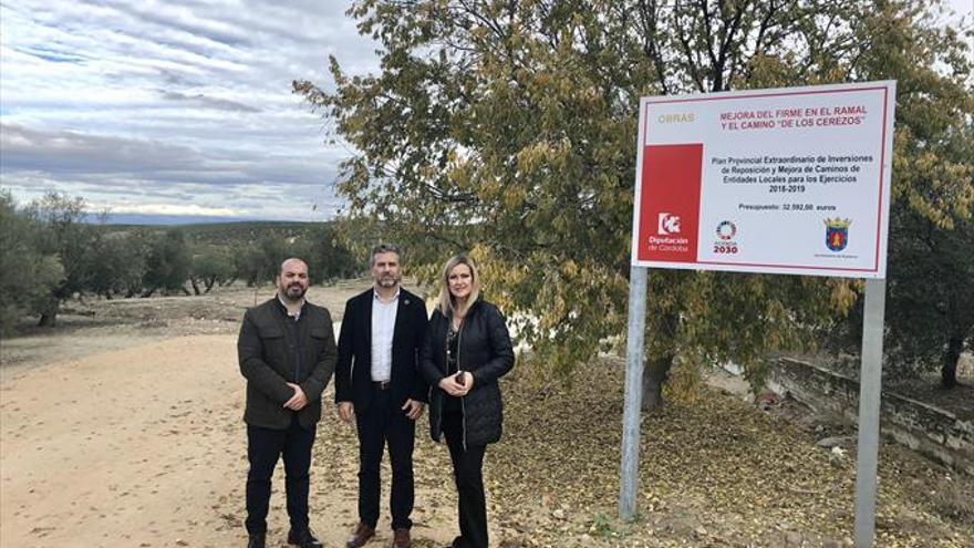 La Diputación repara el firme del camino de los Cerezos en Bujalance