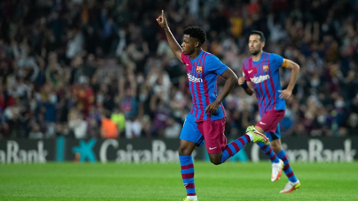 Ansu Fati celebra su gol ante el Valencia.