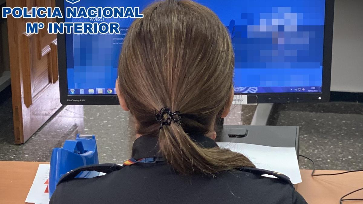 Agente de la Policía Nacional.