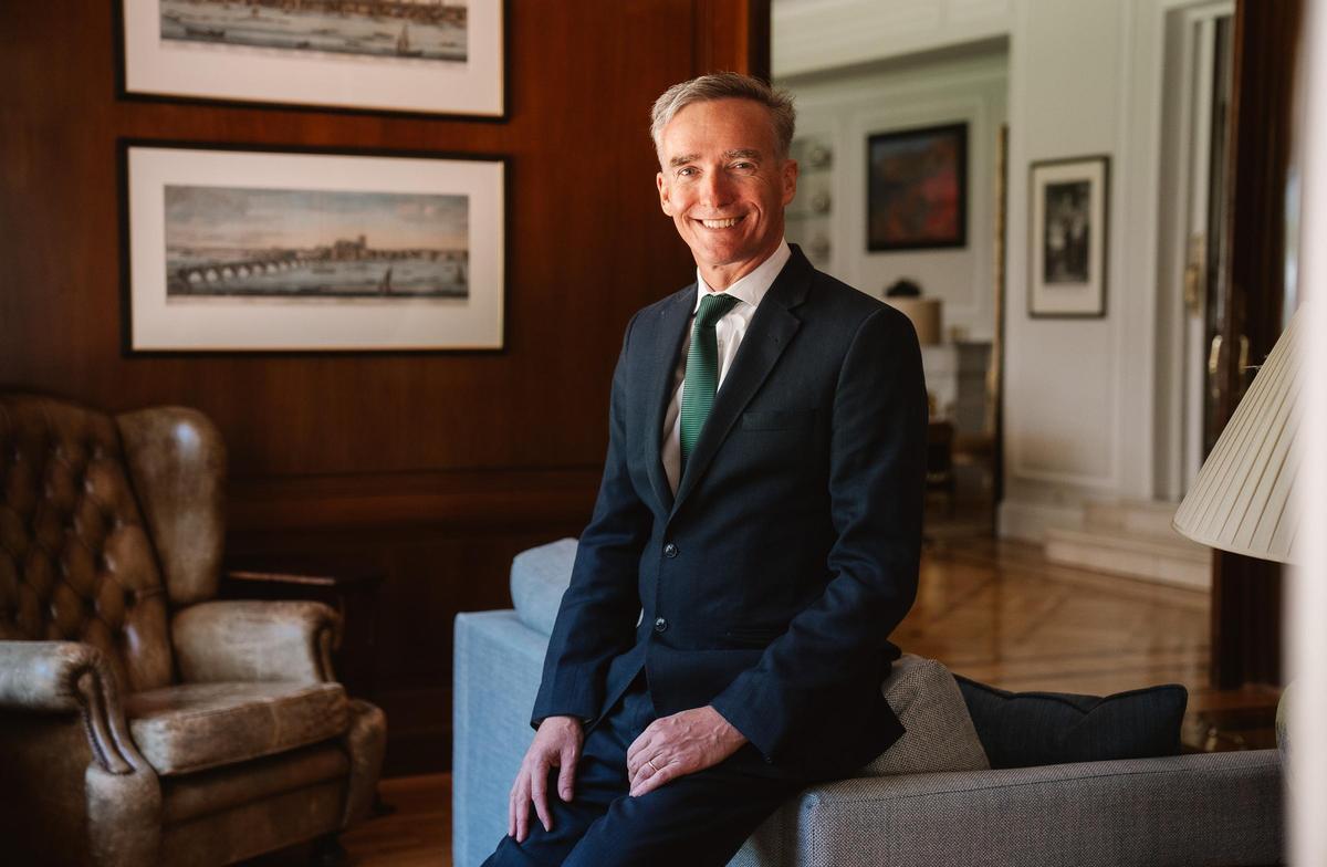 sir Alex Ellis, embajador británico en Madrid