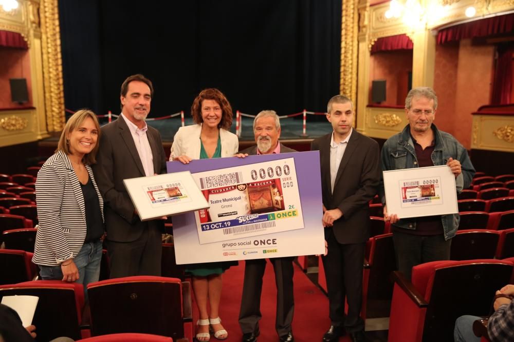 Visita de l'ONCE al Teatre MUnicpal de Girona