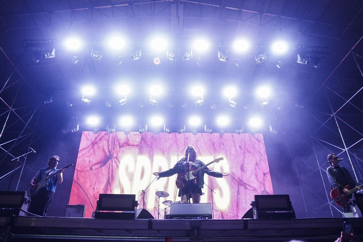 El Festival Noroeste Estrella Galicia estrena los conciertos de la playa con la banda irlandesa de 'garage punk' Sprints, en su primera visita a la ciudad.