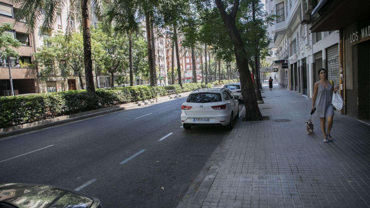 La avingua Regne de València cambiará el aparcamiento de azul a verde, solo para residentes