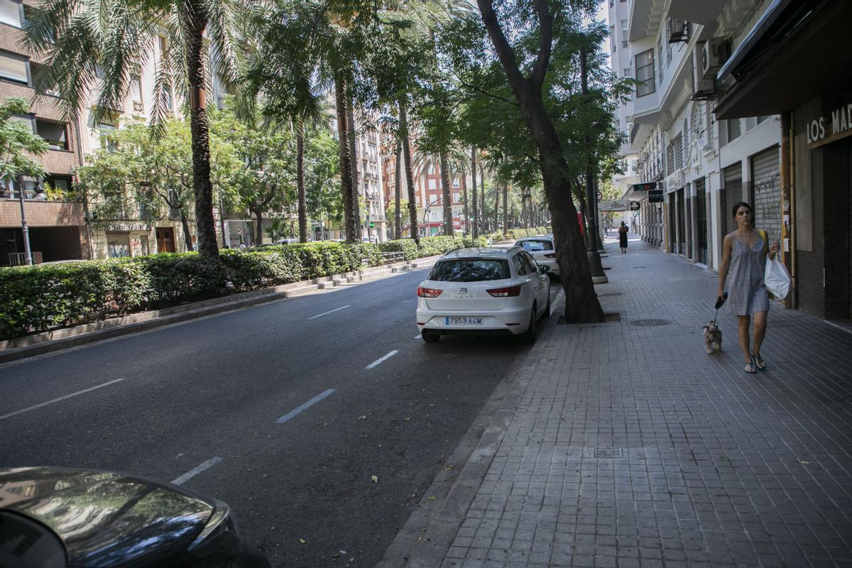 La avingua Regne de València cambiará el aparcamiento de azul a verde, solo para residentes