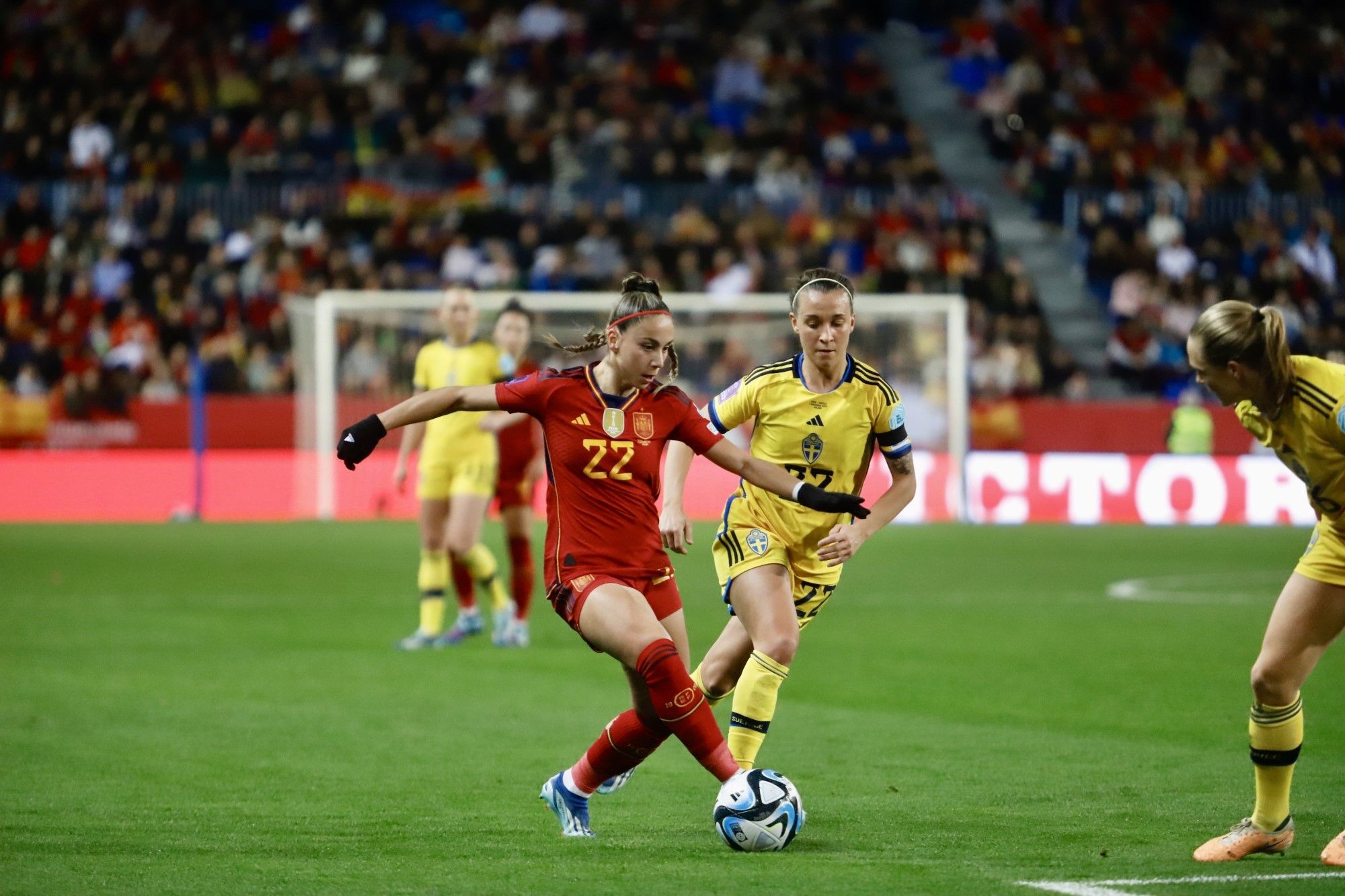 La victoria de la selección femenina de fútbol ante Suecia en La Rosaleda, en imágenes