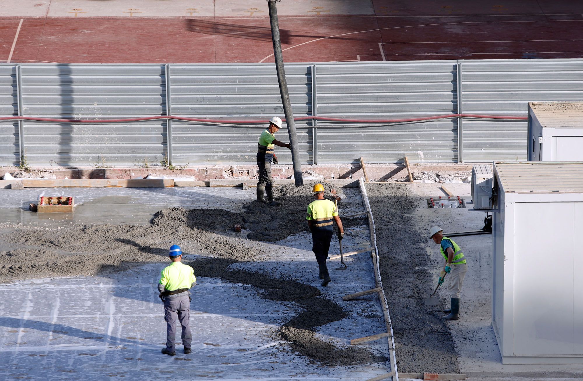 Obras del nuevo aparcamiento en El Palo