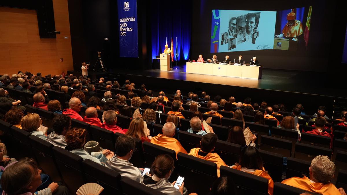 Un momento del acto solemne de inicio del curso académico en la UJI.