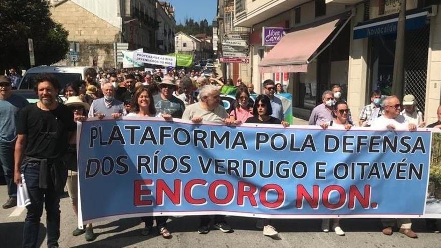Protesta contra el embalse en Ponte Caldelas. / FdV