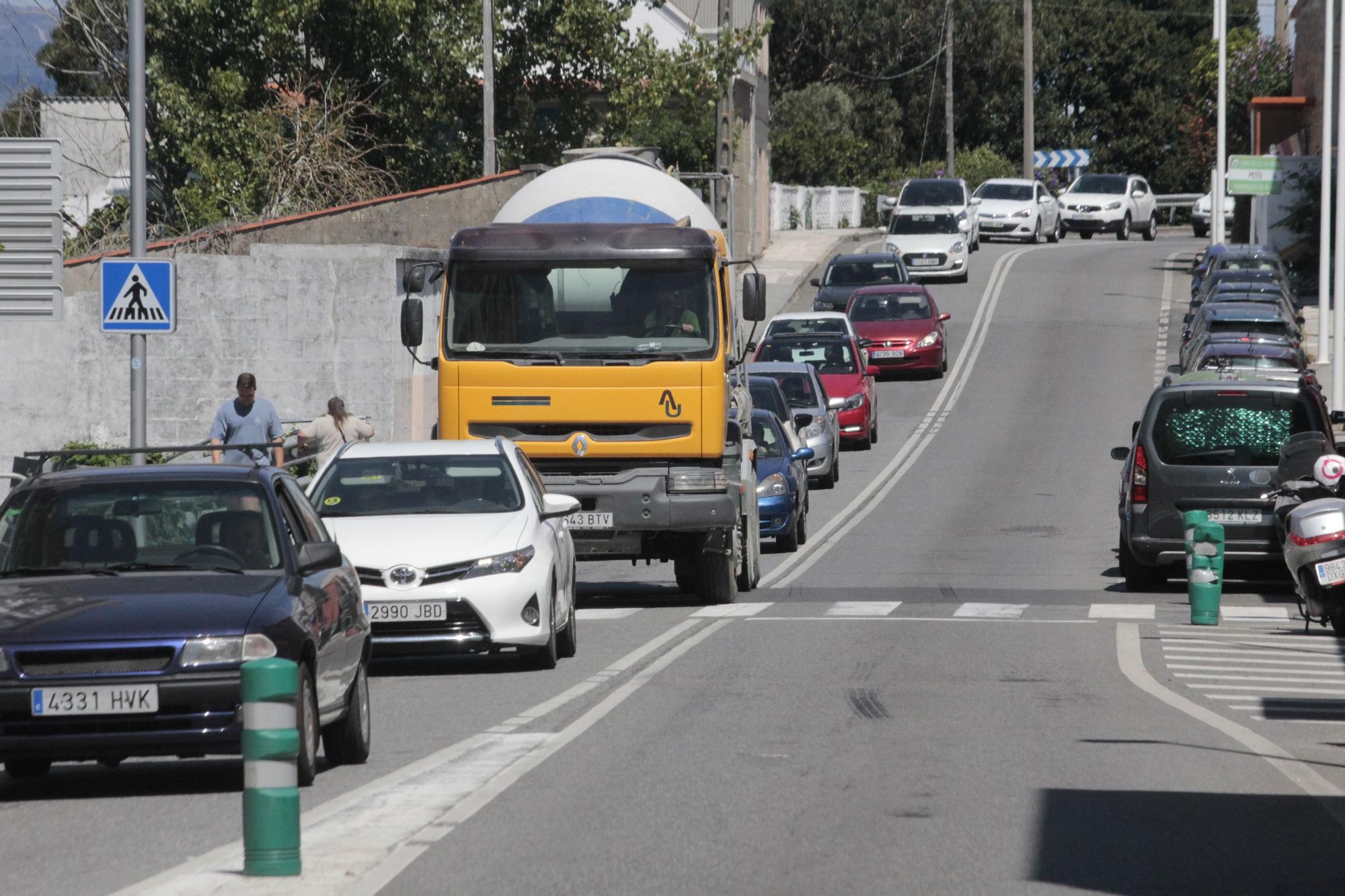 Concentración vecinal en Bueu contra la "inseguridad" ciudadana y un joven conflictivo