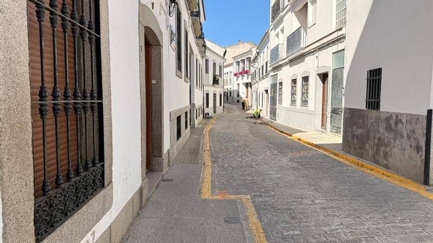 El Ayuntamiento de Pozoblanco inicia las obras de mejora de la calle Alfareros con el PFEA