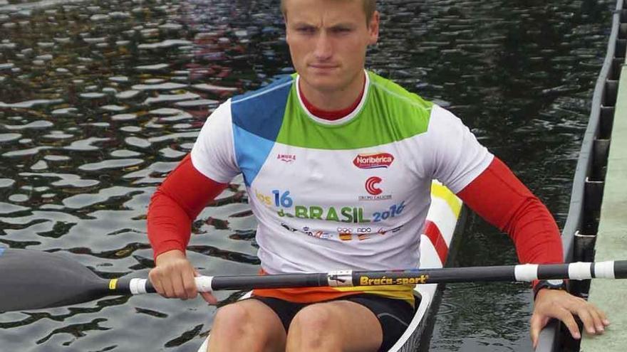 Cooper, entrenando en el canal olímpico de Río de Janeiro.