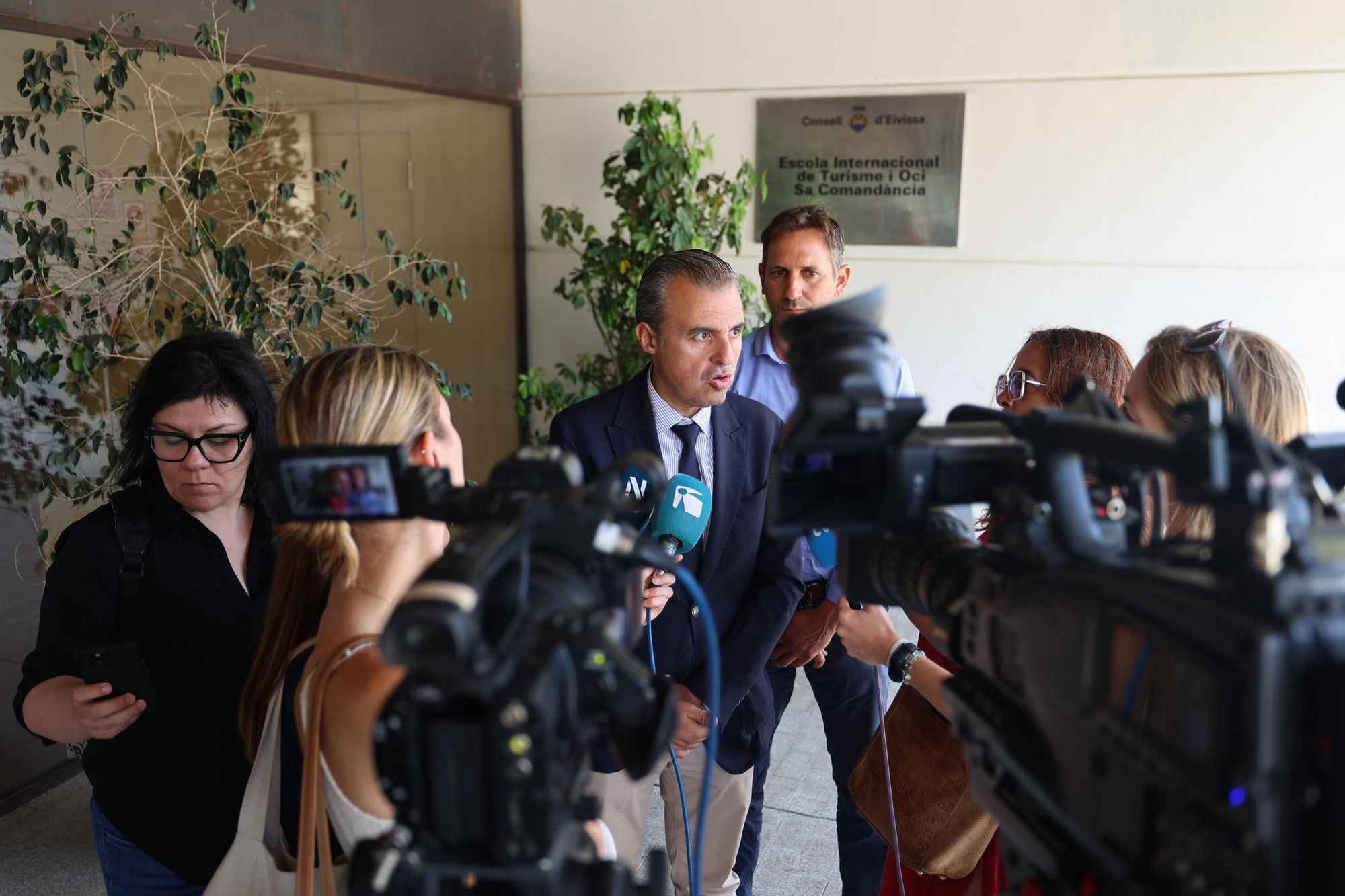 Galería: Imágenes de la reunión del conseller de Educación con los directores de los centros de Ibiza y Formentera