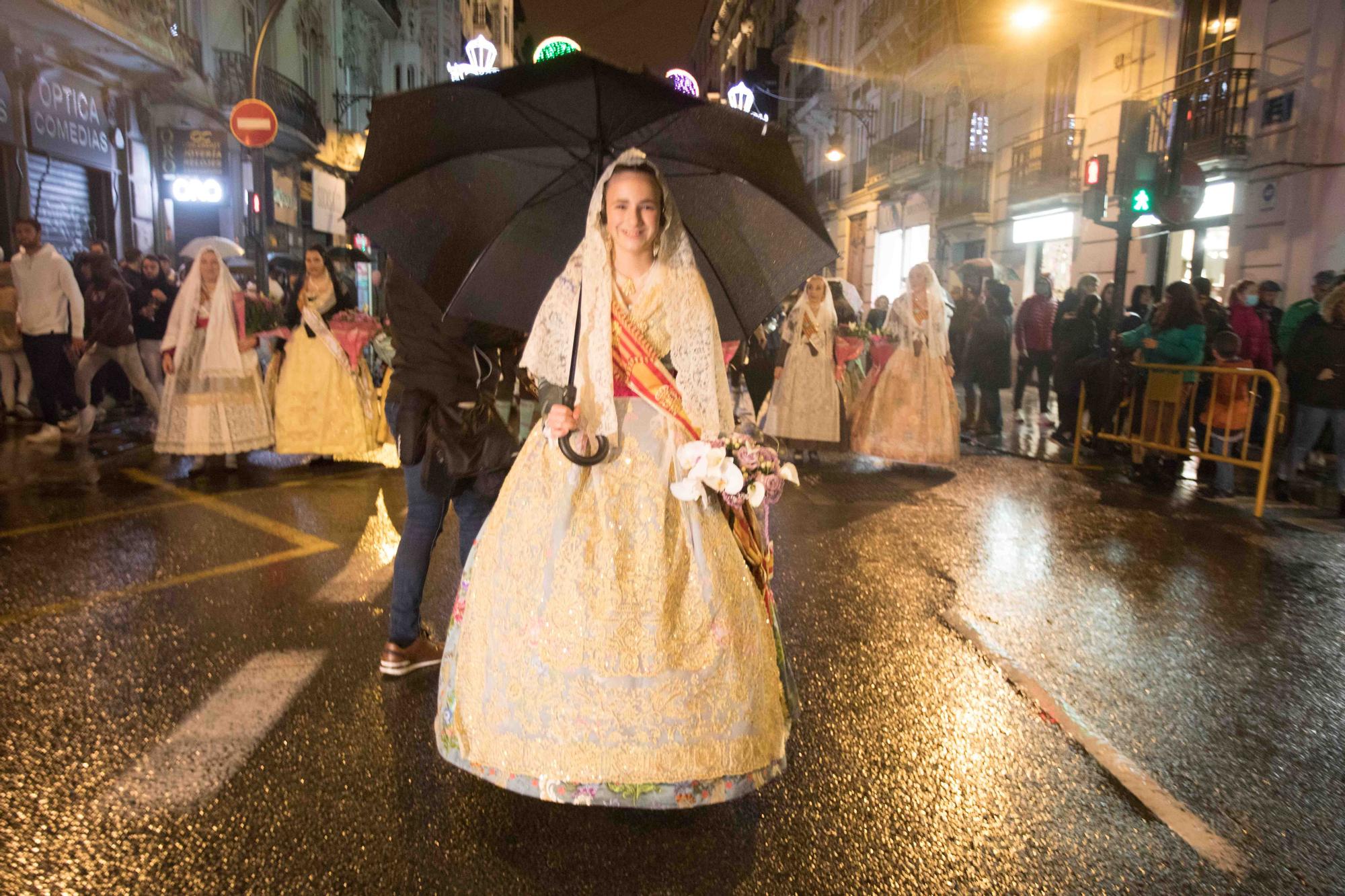 La fallera mayor infantil llega a la Mare de Déu