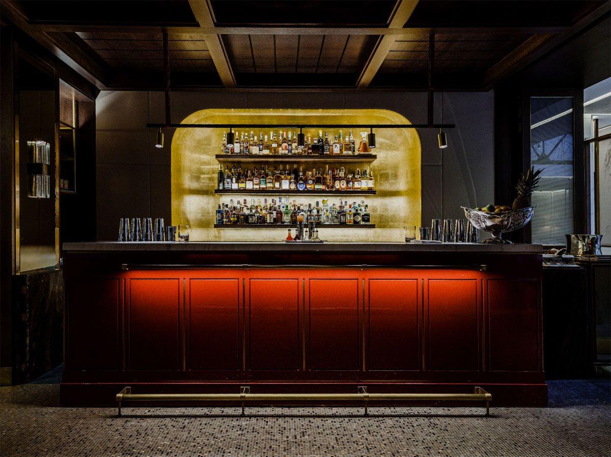 Bar coctelería Saddle