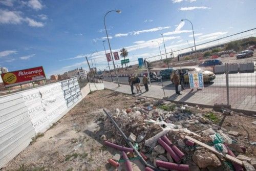 Los vecinos se unen para denunciar la «chapuza» del Acceso Sur de Alicante