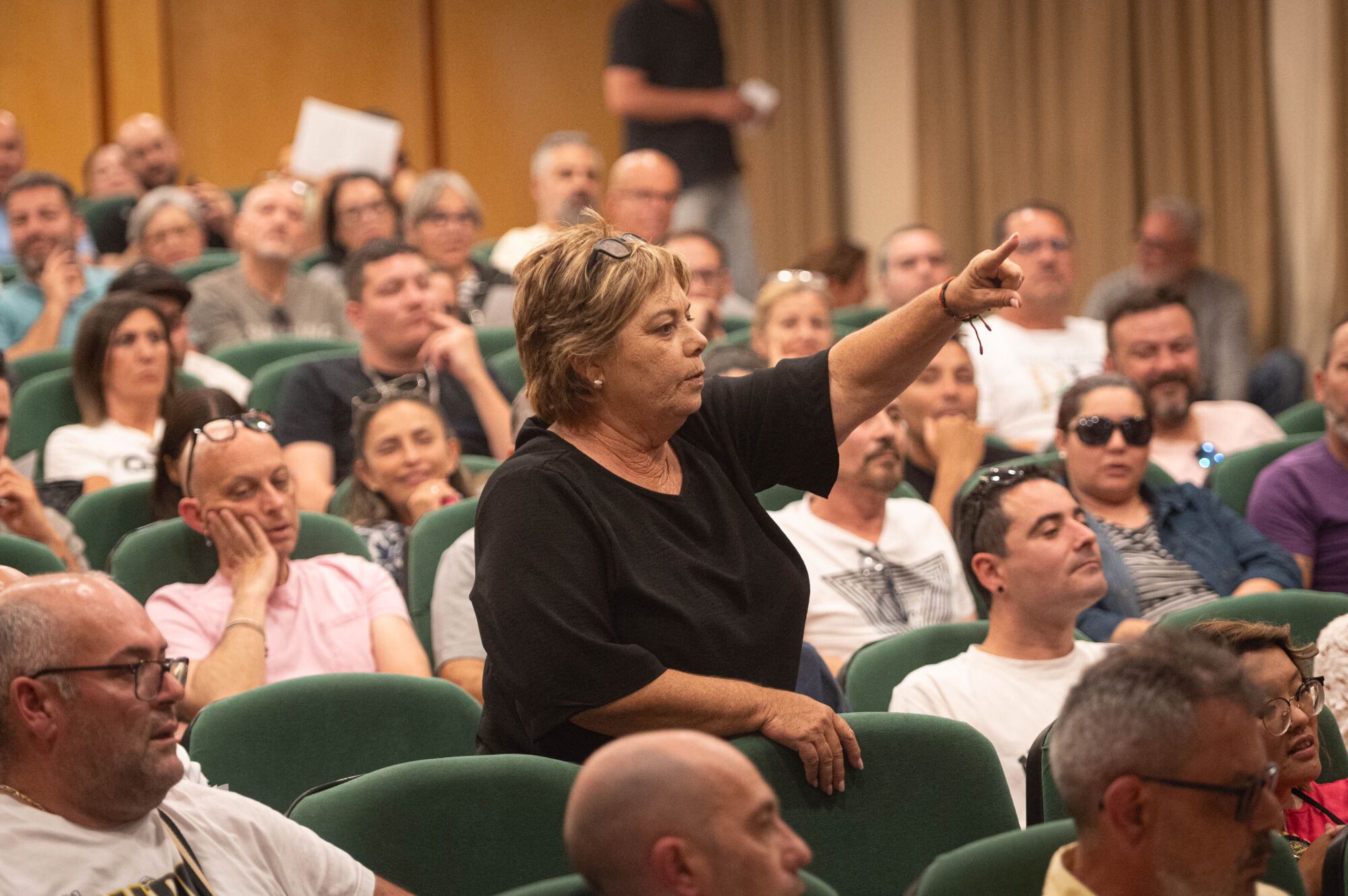 Asamblea de trabajadores del sector turístico en Tenerife