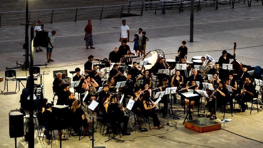 Mieres acompasa la historia murciana