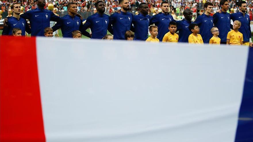 Los &#039;bleus&#039; forjan su triunfo en el físico