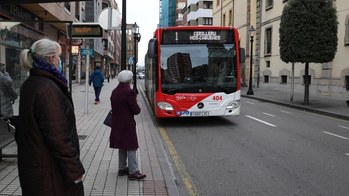 Un autobús de Gijón.