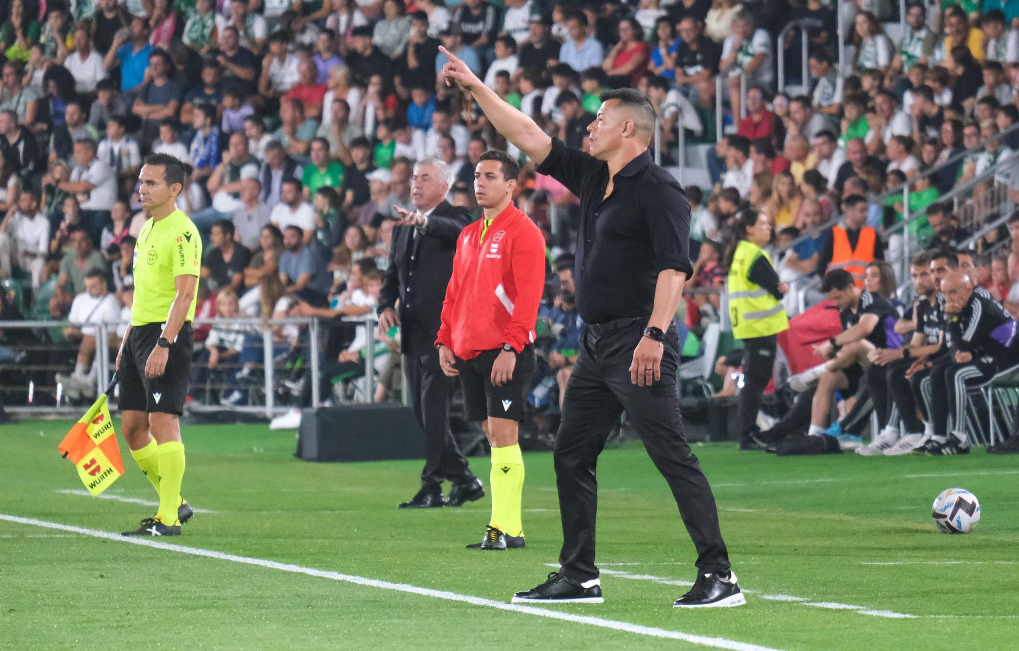 ¿Estuviste en el Martínez Valero? Aquí las mejores imágenes del Elche - Real Madrid