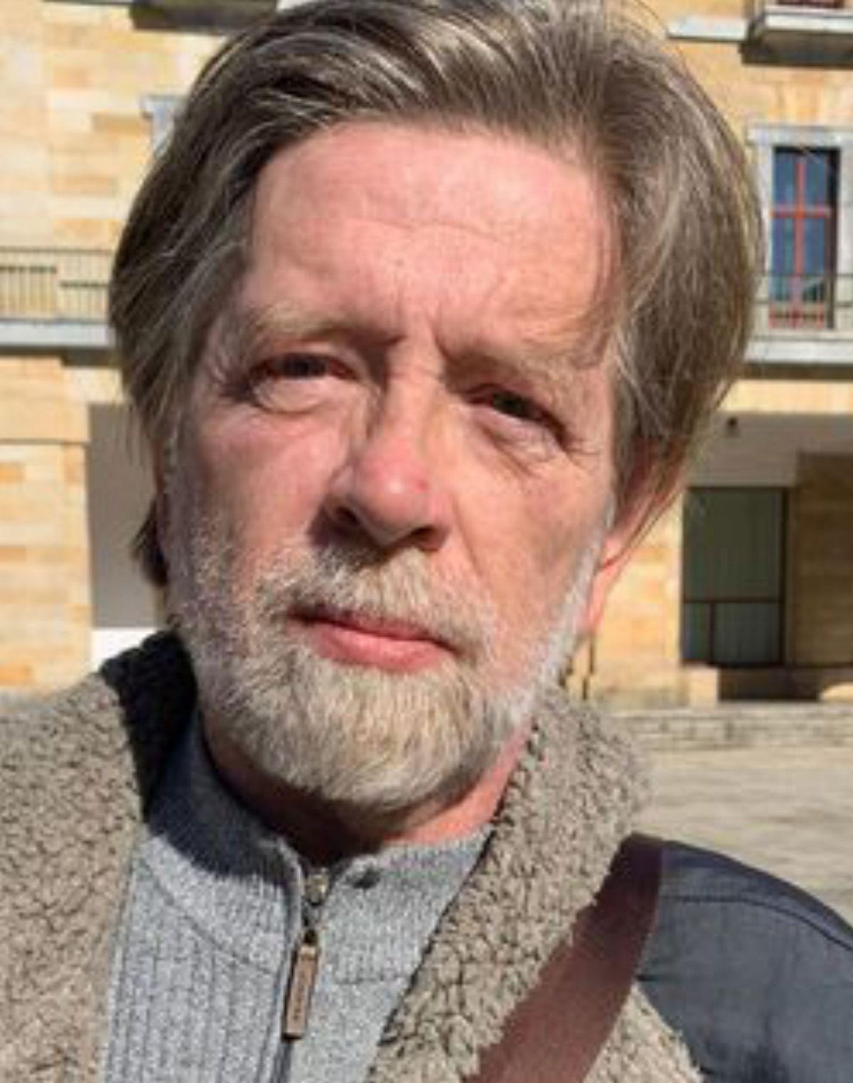 Notas por Roberto Méndez