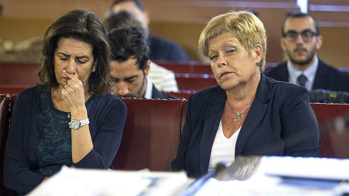 La alcaldesa de Novelda, Milagrosa Martínez, casi dormida en el banquillo de los acusados de la rama valenciana del 'caso Gürtel'.