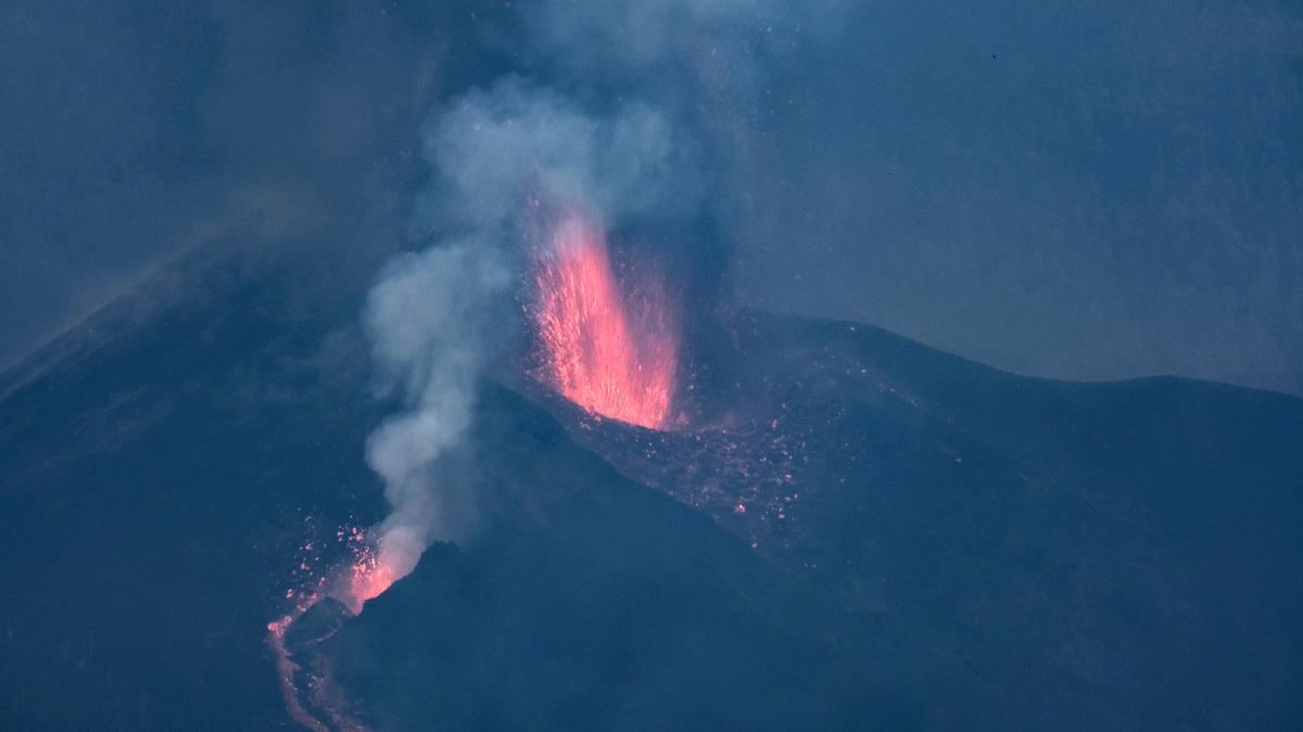 ERUPCIÓN VOLCÁN CUMBRE VIEJA