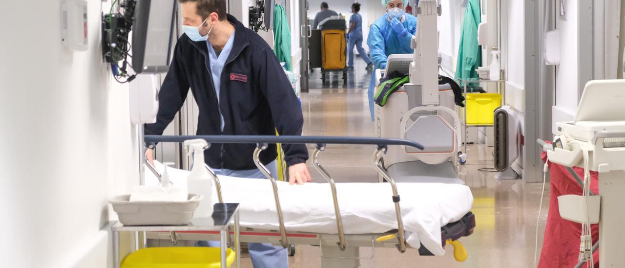 Uci del Hospital del Vinalopó de Elche durante esta sexta ola