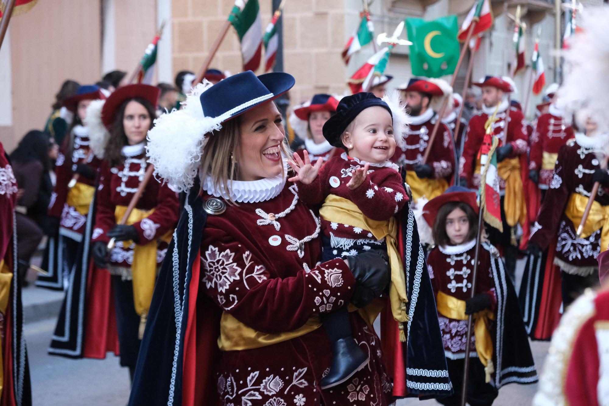 Así ha sido La Entrada en la vuelta de las fiestas de Moros y Cristianos de Sax