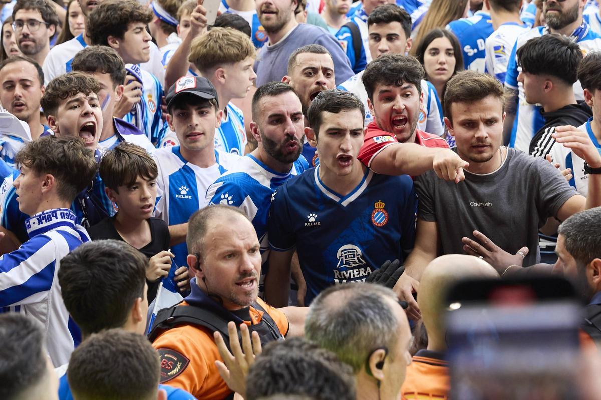 El Espanyol supera al Oviedo y vuelve a Primera División