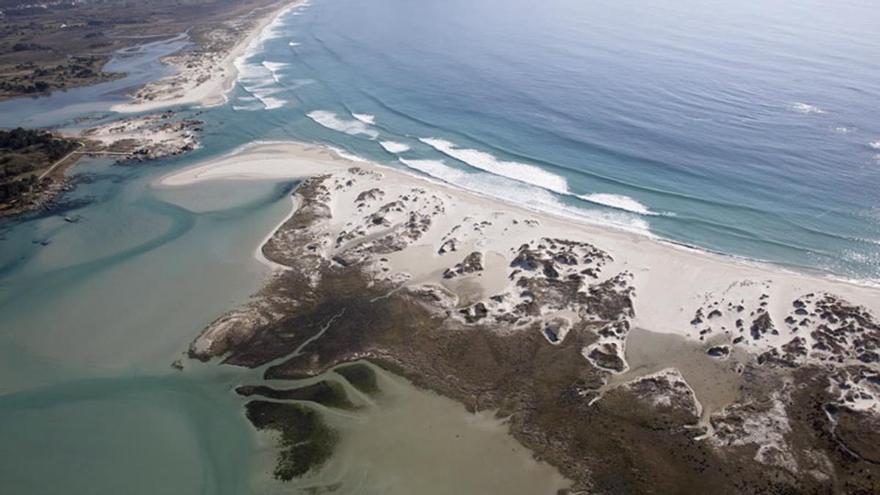 Muere un hombre de 61 años tras sufrir una indisposición en una playa de Carnota