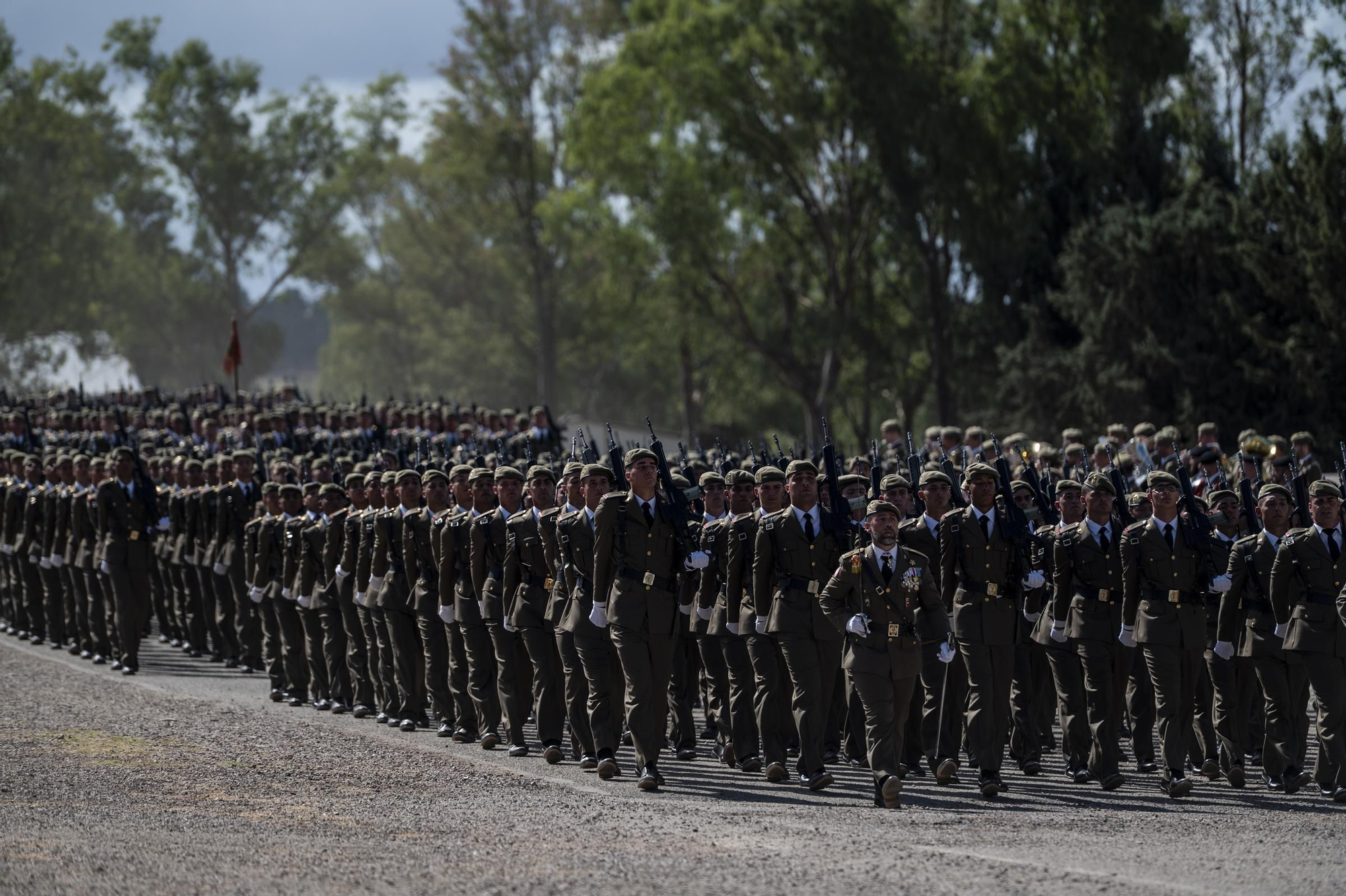 EN IMÁGENES | Multitudinaria jura de bandera en Cáceres con récord de mujeres soldado