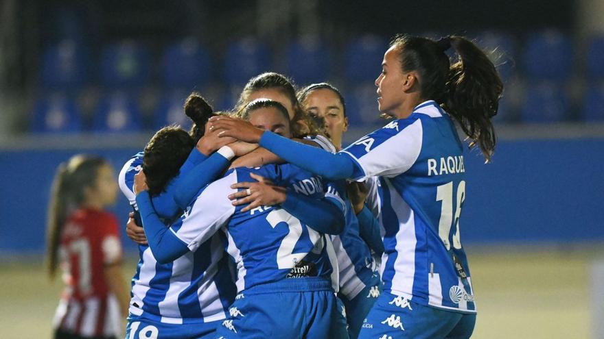 Las jugadoras deportivistas celebran uno de sus goles de ayer al Athletic B. | // ARCAY / ROLLER AGENCIA