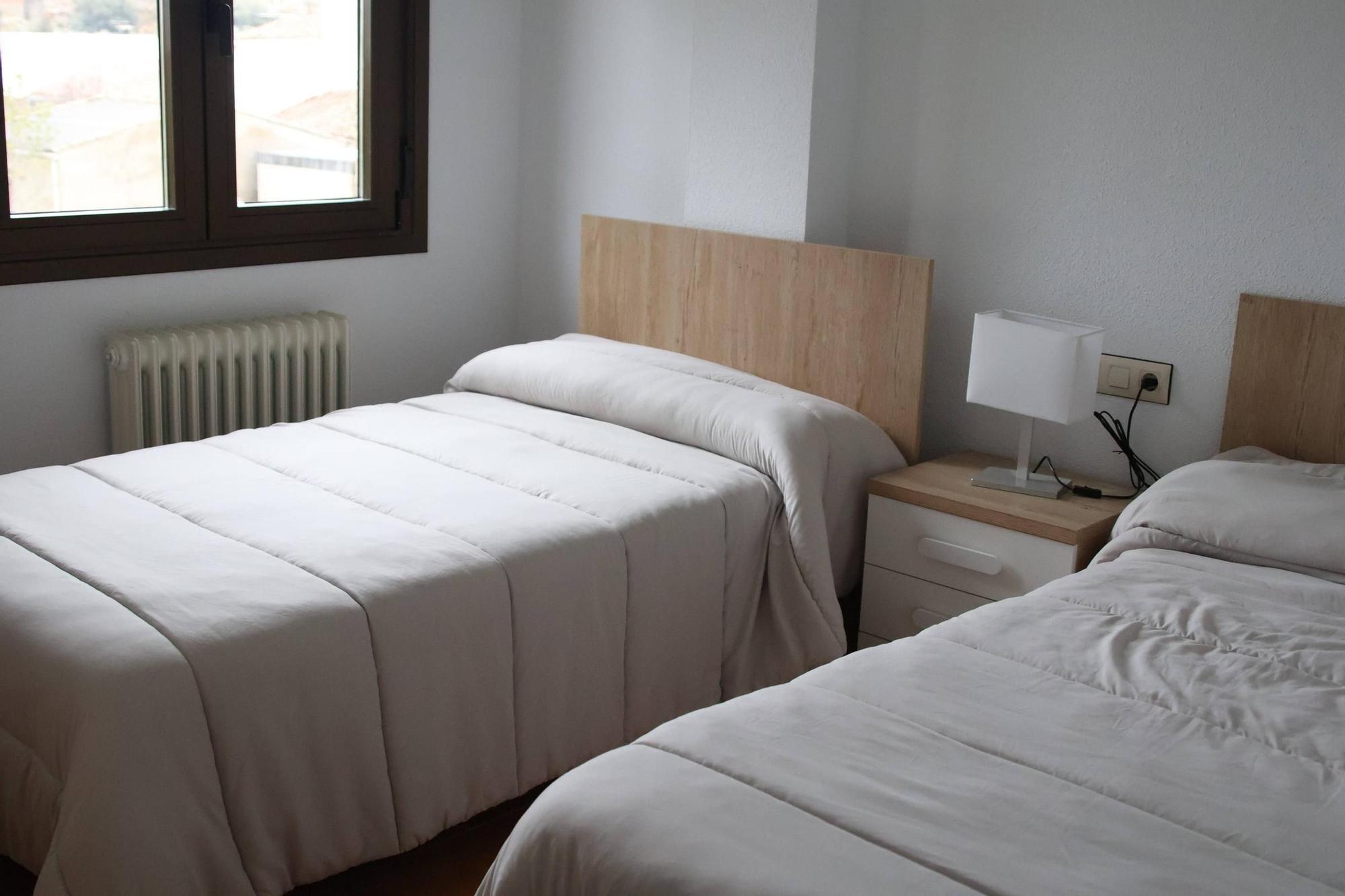 Fermoselle inaugura la residencia de descanso para la Guardia Civil