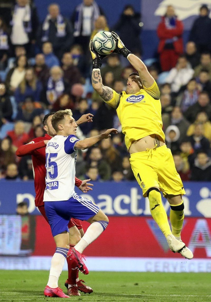 Partido entre el Real Zaragoza y el Fuenlabrada