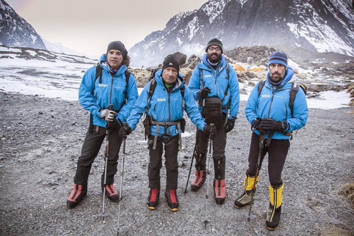 Expedició a l’Annapurna abans del terratrèmol. Carlos Martínez, a l’esquerra a la foto. 