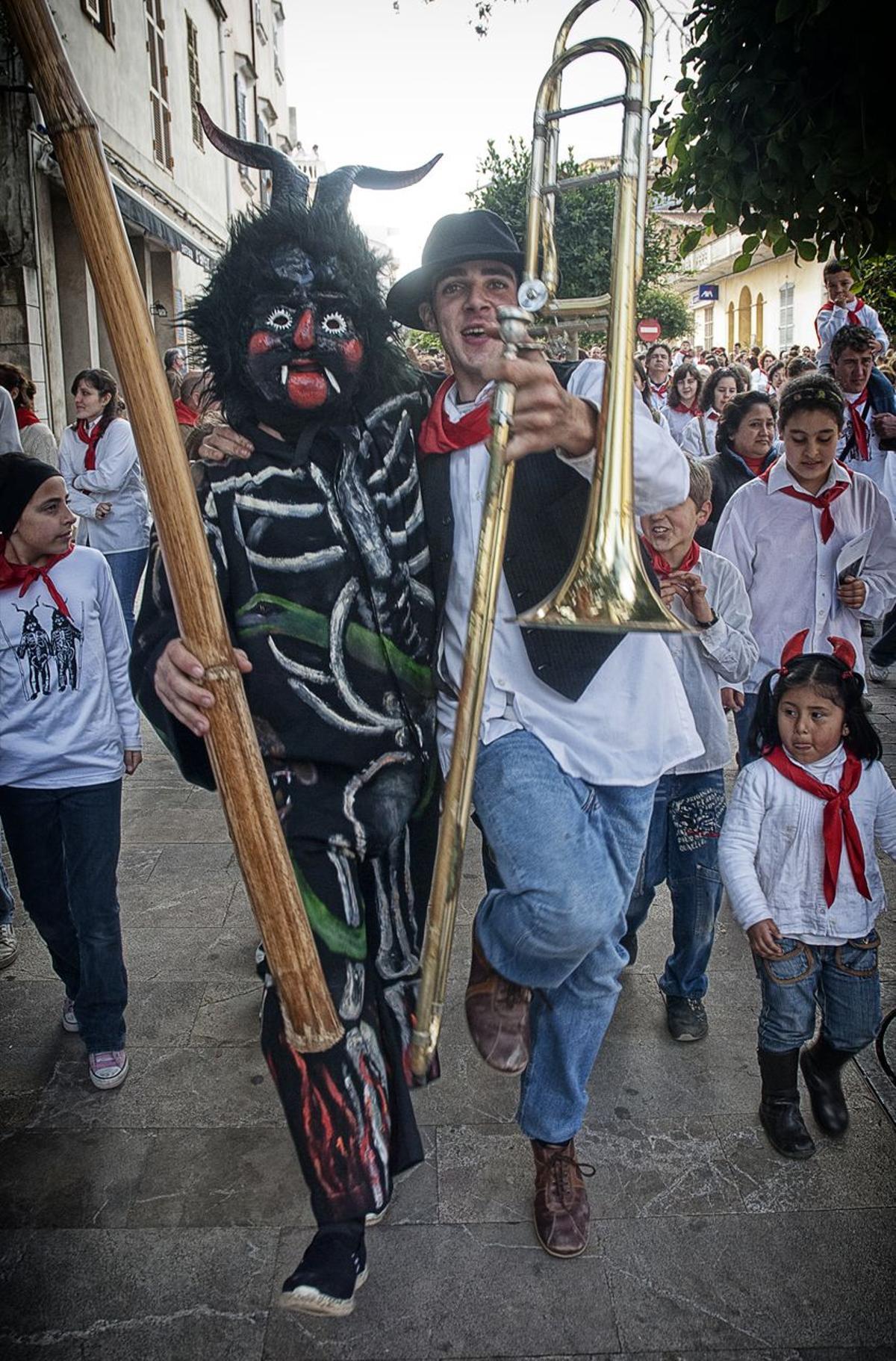 Presentación del libro 'Festes, tradicions i costums a Mallorca'