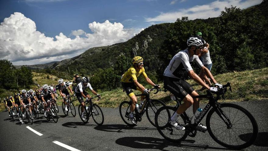 Tour de Francia: La decimocuarta etapa, en fotos