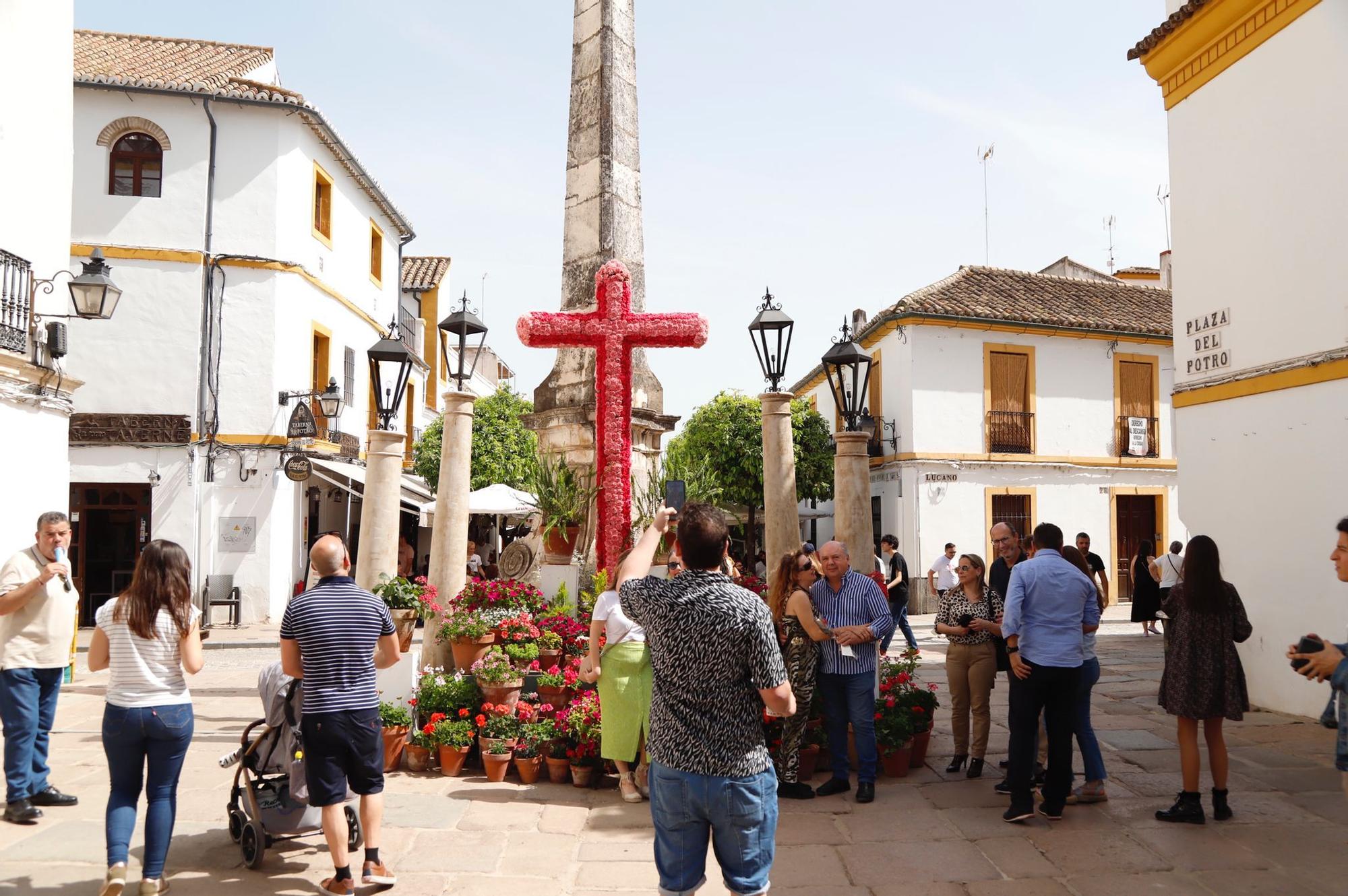 Córdoba disfruta de lo lindo de su penúltimo día de Cruces