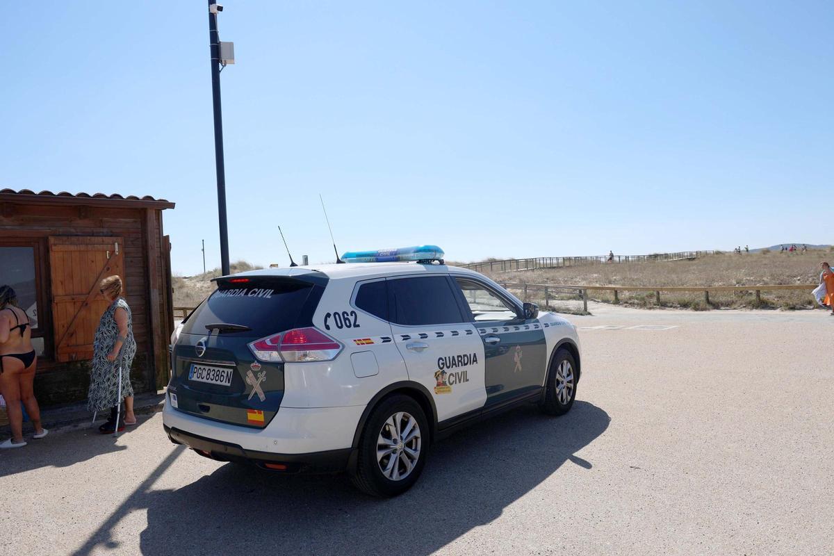 La Guardia Civil en A Lanzada.
