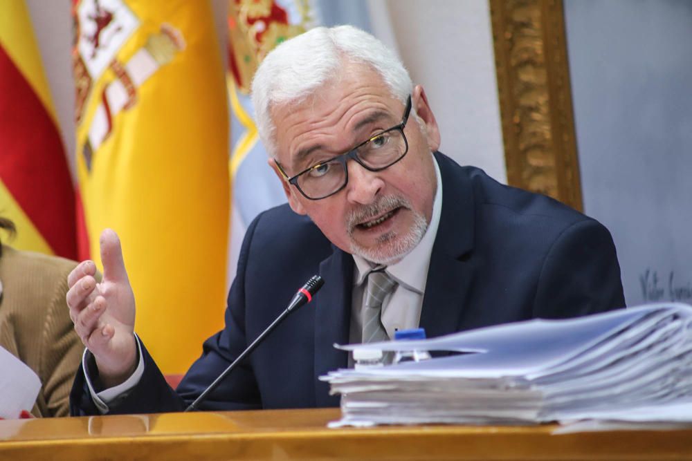 El alcalde José Manuel Dolón en el pleno