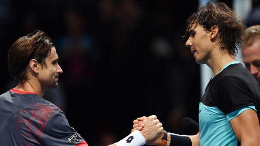 Nadal y Ferrer se saludan al final del partido.