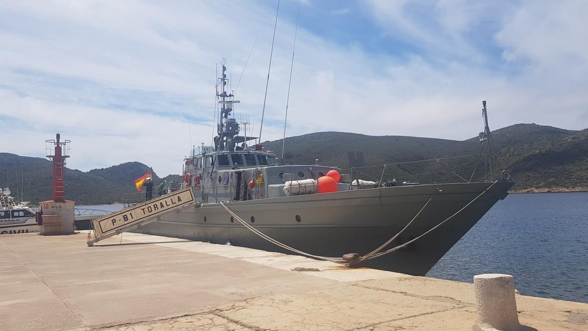 El patruller de l&#039;Armada &quot;Toralla&quot; a port