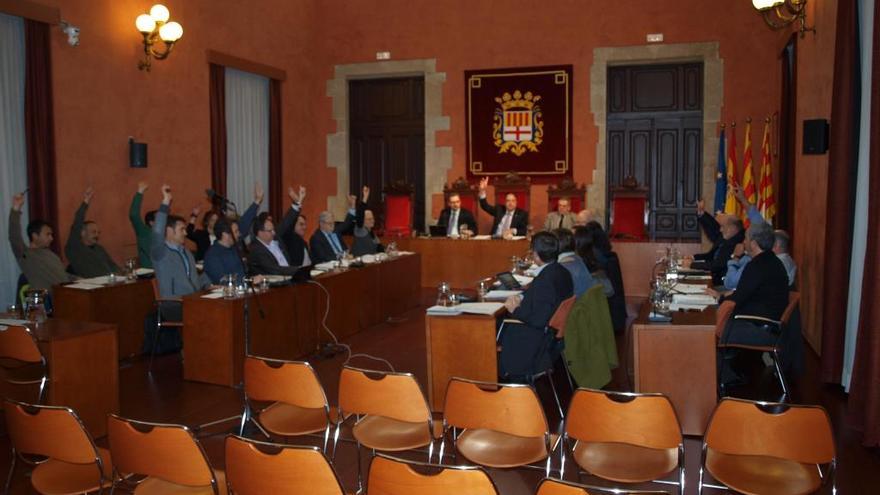 Votació al ple municipal del POUM en la segona fase, la de l´aprovació inicial, el març del 2015