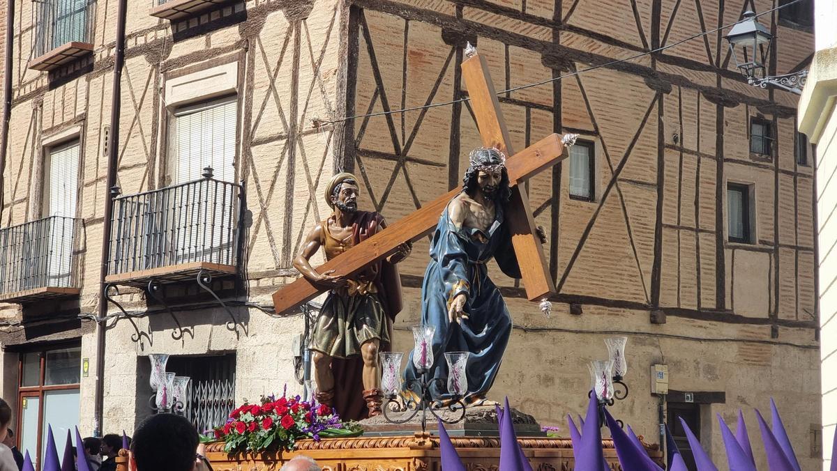 GALERÍA | Toro se rinde ante la procesión de Jesús Nazareno y Ánimas de la Campanilla
