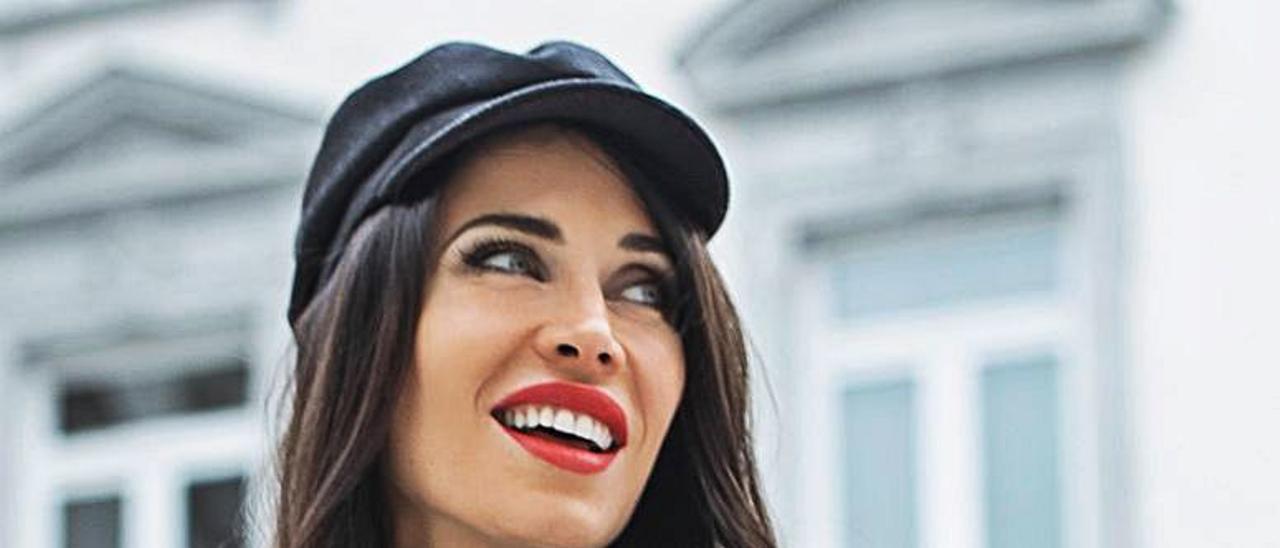 Una de sus creaciones, una de ellas lucida por la presentadora Pilar Rubio. | Cyrana